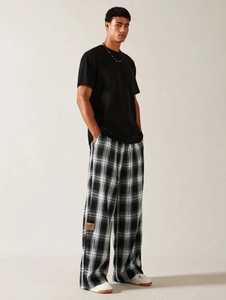 Pantalones a Cuadros Blancos y Negros para Hombre, de Pierna Ancha, Cintura Elástica, Corte Holgado Informal, con Parche con Logotipo, 100% Algodón - Product Image 5