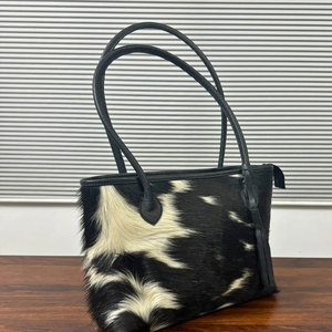 High Quality Genuine Leather Cowhide Fashion Women's Handbag Two Straps Waterproof Breathable Customizable Colors Sizes - Product Image 4