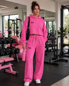 Conjunto Deportivo Rosa con Capucha para Mujer Oneten, Top de Manga Larga y Pantalones Anchos - Product Image 4
