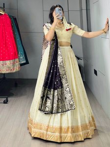 Conjunto Tradicional de Lehenga Choli de Seda Paithani para Mujer con Borde Tejido Zari y Dupatta de Satén, Cosido, Largo hasta el Suelo, de Secado Rápido, Estilo Indio - Product Image 3