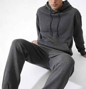 เสื้อฮู้ดพรีเมียมแบบสวมหัวสำหรับแบรนด์แฟชั่นและไลฟ์สไตล์ - Product Image 3