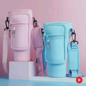 กระเป๋าใส่ขวดน้ำ Bison Edge Apparel สำหรับขวด Stanley 40 ออนซ์  วัสดุ Neoprene พร้อมช่องใส่โทรศัพท์ สายปรับได้ และห่วงคาราไบเนอร์ - Product Image 1