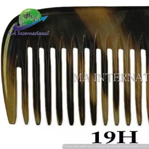 Peigne en corne de buffle fait main, antistatique, léger, pour le soin des cheveux et de la barbe, démêlant, logo personnalisé, usage domestique - Product Image 2