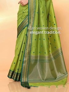 Sari vert en mélange de soie à double bordure, longueur ras du sol, avec bordure tissée Zari, tenue traditionnelle indienne pour mariage, robe Diwali pour femme, séchage rapide - Product Image 4