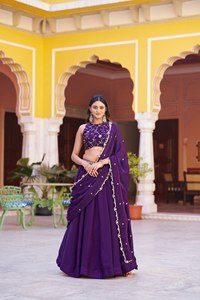 Lehenga ethnique indien pour occasions spéciales avec blouse cousue et broderie en cordons, à prix de gros - Product Image 1
