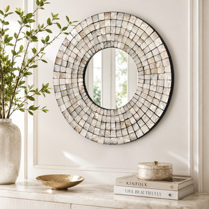 Miroir mural en bois élégant, mosaïque de coquillages artisanale, design encadré traditionnel, miroir décoratif durable et écologique - Product Image 2