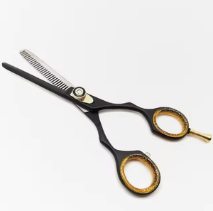 Kit de Coiffure Professionnel à Domicile : Ciseaux de Coiffure, Ciseaux à Effiler, Peigne et Étui pour Hommes - Product Image 3