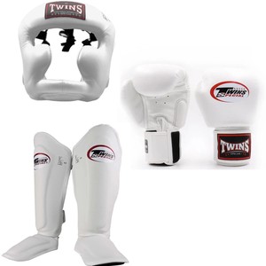Ensemble d'entraînement de boxe professionnel pour jumeaux, gants en cuir de vachette véritable, protège-tête, protège-tibias, logo personnalisé, marque privée, OEM - Product Image 2