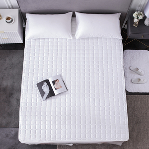 Protège-matelas matelassé tissé 100% polyester 300 fils/cm² respirant lavable en machine toutes saisons pour adultes usage hospitalier - Product Image 1