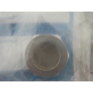 8 AMAT 3300-01132 FTG TBG NUT 3/8T SST VCO - Equipo y Piezas de Semiconductores de Confianza de Marca Global - Product Image 1