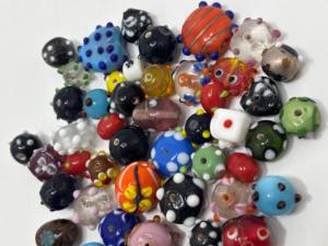 Perles en verre filé à la main à motifs, écologiques, détails artistiques, parfaites pour la fabrication de bijoux, emballage en vrac, acheteurs en gros - Product Image 5