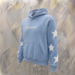 Sudadera con Capucha Azul Claro Snowgrace con Estrellas Blancas y Logotipo Frontal, Unisex, Informal, para Otoño - Product Image 4
