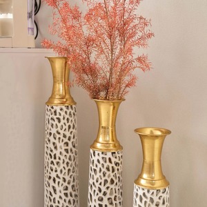 Luxury <b>Decorative</b> <b>Vases</b> For Entryway Decoration Display Resort Lobby Styling And Premium Space Decor Handcrafted From India - Product Image 2