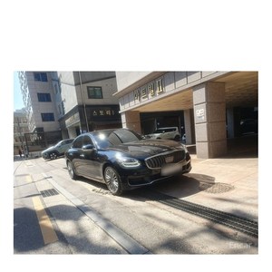 สำหรับรถยนต์ Kia K9 3.8 GDI AWD พวงมาลัยซ้าย เกียร์อัตโนมัติ เบาะหนัง กล้องมองหลัง - กรกฎาคม 2018 ระยะทาง 66,548 กม. มาตรฐานไอเสียยูโร 5 - Product Image 3