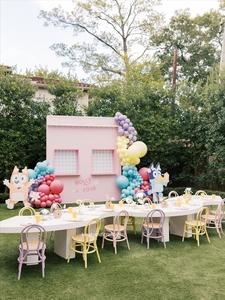 Chaises pour enfants en rotin faites à la main pour la location événementielle, les anniversaires, les mariages, les réceptions, les cabines photo et la décoration de lieux de fête - Product Image 4
