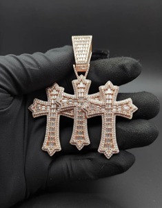 Pendentif personnalisé en forme de croix, plaqué argent 925, avec cristaux et strass, bijou religieux pour homme, cadeau. - Product Image 6
