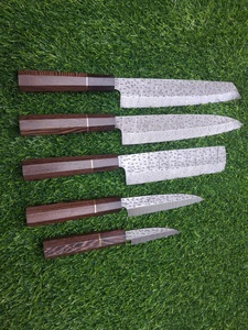 Ensemble de couteaux de chef en acier Damas de style japonais, 5 pièces, forgés à la main, manche en résine, couteaux pour droitiers - Product Image 2