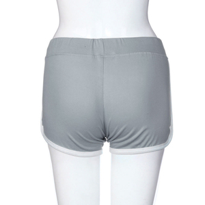 Shorts gris pour femme, imprimé animal, taille mi-haute, élastique, respirant, écologique, style formel, en tissu Spandex et Polyester - Product Image 1