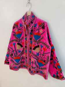 Chaqueta Bordada de Terciopelo Suzani: Abrigo Bohemio Rosa - Product Image 4