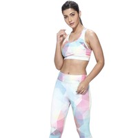 Kadınlar İçin Yüksek Kaliteli Destekleyici Yoga Spor Sütyeni ve Şort Takımı Nefes Alabilen Hızlı Kuruyan Naylon Spandeks Ön Logo Süblimasyon Tasarım
