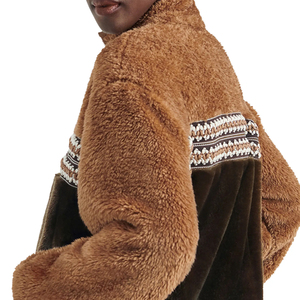 Blouson Bomber Femme en Polaire Sherpa Entièrement Zippé, Chaud, Style Teddy, Vêtement d'extérieur Hiver, Décontracté, Streetwear, Personnalisable, Vente en Gros - Product Image 3