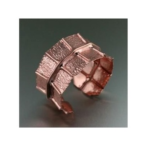 Colección Artesanal de Cobre Directo de Fábrica – Brazalete Ancho Texturizado con Diseño de Rejilla en Relieve para Venta al por Menor - Product Image 5