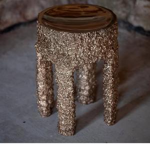 Mesa Auxiliar de Aluminio Pulido de Alta Calidad, Mueble de Primera Calidad con Detalles Metálicos, Otomana para Sala de Estar, Hogar u Hotel, en Latón - Product Image 5