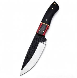 Herramienta Utilitaria de Campo para Exteriores, Hecha a Mano, de Acero con Alto Contenido de Carbono, Forjada, con Textura Martillada, Mango Híbrido Rojo y Negro - Product Image 2