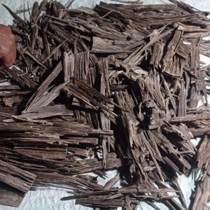 Exportable Organic 100% Eco-friendly Agarwood Incense Burner Indian Aromatic Natural Wood Fragrance Brown Apari - Product Image 2