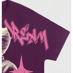 T-shirt personnalisé à imprimé graphique violet, motif masqué, en coton épais, pour homme, style streetwear Y2K, coupe oversize, vente en gros - Product Image 3