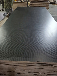 Contrachapado con Malla Metálica Antideslizante de 1250x2500mm - Product Image 2