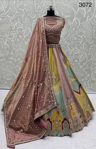 Ensemble Lehenga Indien et Pakistanais Brodé, Blouse en Velours, Dupatta en Tulle, Color Block, Anti-humidité, Longueur Ras du Sol, Mariage de la Mariée - Product Image 5