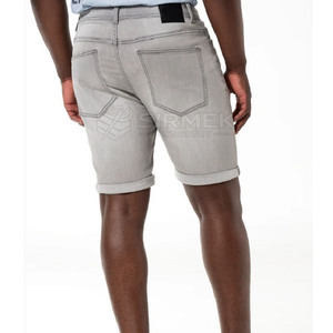 Shorts en jean modernes pour hommes avec tissu doux et confortable offrant une coupe décontractée pour un usage quotidien, offrant respirabilité et confort - Product Image 2