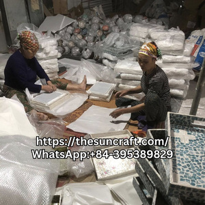 Bol en noix de coco écologique avec incrustation de nacre en forme de dauphin, artisanat fait main pour la décoration intérieure, souvenir touristique, boutique du Vietnam - Product Image 2