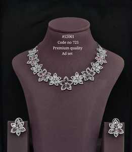 Collier floral en zircon cubique 12061, plaqué rhodium, collier statement fleuri, bijoux pour mariage, fête, femme - Product Image 4