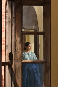 Safaa TALAH - Salwar Kameez de Algodón para Mujer, Diseño Floral Chikankari, Material de Vestido sin Coser, Ropa Casual Tradicional India y Pakistaní - Product Image 3