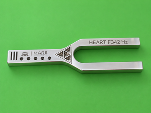 Diapasón Gigante para Audiología Mars con Frecuencias de 528Hz y A432Hz, Acero Inoxidable Alemán, Golpeador Personalizable OEM - Product Image 3