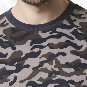 เสื้อสเวตเชิ้ตคอกลมพิมพ์ลายพรางขนาดใหญ่สำหรับผู้ชาย ผ้าฝ้ายผสมขนแกะ แขนยาว สไตล์สตรีทแวร์ลำลอง สำหรับฤดูหนาว ขายส่ง OEM - Product Image 3