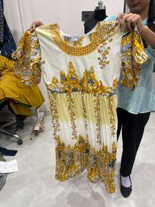 Robe Western Confortable Jaune à Imprimé Floral, Col Rond, Broderie Miroir, Manches Volantes, Taille Haute pour Femme – Vente en Gros - Product Image 4