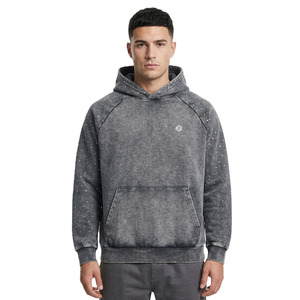 เสื้อฮู้ดดี้ฟอกสีแบบกำหนดเองสำหรับผู้ชาย ผ้าฟลีซหนานุ่ม ทรงบ็อกซี่ แขนเสื้อประดับเพชร สตรีทแวร์ โลโก้สั่งทำได้ ขายส่ง รับผลิตแบบ OEM - Product Image 1