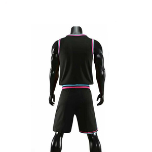 Vente en gros d'uniformes de basket-ball légers 100% polyester, maillot et short personnalisés imprimés, été et hiver, livraison directe d'usine - Product Image 3