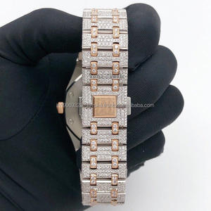 Meilleure vente Montre-bracelet de luxe pour homme en acier inoxydable de haute qualité style hip-hop analogique 41mm Cadran en verre antique entièrement glacé - Product Image 3