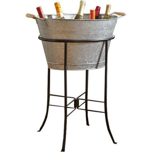 Cubo de hielo grande ovalado de metal galvanizado estilo rústico con asa de madera para bebidas, cerveza, vino, champán, fiestas y suministros de bar. - Product Image 3