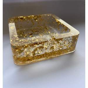 Cendrier rustique fait à la main, écologique, en bois et résine, décoration pour fumer, unique et élégant - Product Image 1