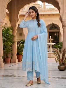 Traje Anarkali de Georgette con Bordado de Lentejuelas Amarillas, Dupatta, Diseño de Alta Costura para Fiestas y Bodas, Top y Pantalón, Sin Arrugas, Protección Solar - Product Image 2