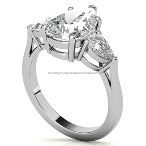 แหวนหมั้นเพชรโมอิสเพชรแบบโซลิแทร์ตัดได้ผ่านการรับรอง GRA สีทองใส VVS สำหรับงานแต่งงานของผู้หญิง - Product Image 3