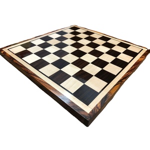 Nuevo Juego de Ajedrez de Madera Hecho a Mano de Lujo para Niños con Borde para Entretenimiento Familiar - Product Image 1