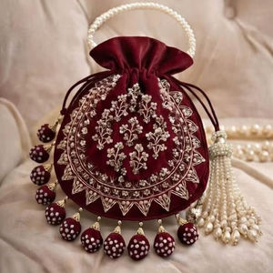 Bolso Potli Étnico con Cuentas y Bordado Artístico a Mano para Mujer, Estilo Nupcial, para Uso Festivo, a Precio Accesible - Product Image 1