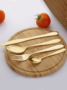 Service de couverts inspiré du style lounge urbain de minuit, conçu pour les tables de soirée, idéal pour des réceptions confiantes et des dîners immersifs dans la vie nocturne. - Product Image 2