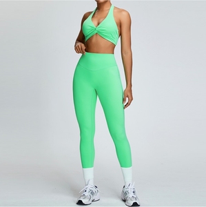 Conjunto de sujetador deportivo halter con diseño cruzado en la parte delantera, color verde menta, cintura media elástica, sin costuras, 2 piezas, a cuadros, transpirable, ecológico, para fitness. - Product Image 5